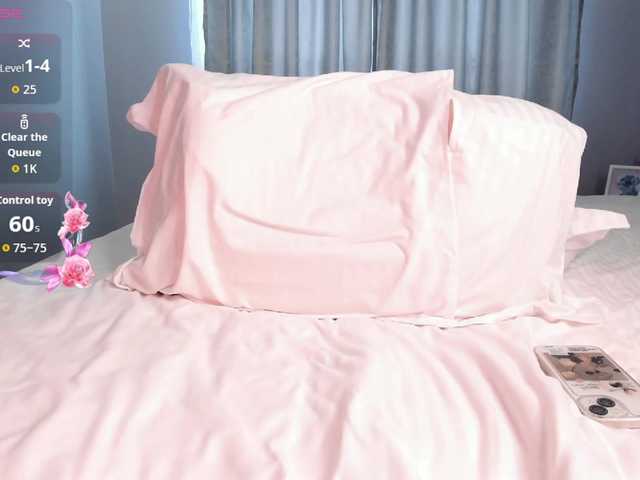 mikkylovely's BongaCams show and profile