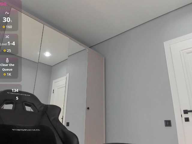 mikkylovely's BongaCams show and profile