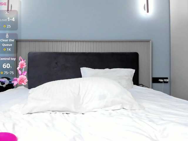 mikkylovely's BongaCams show and profile