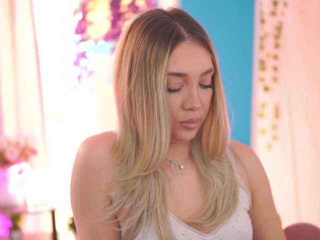 NadyaBlue's BongaCams show and profile