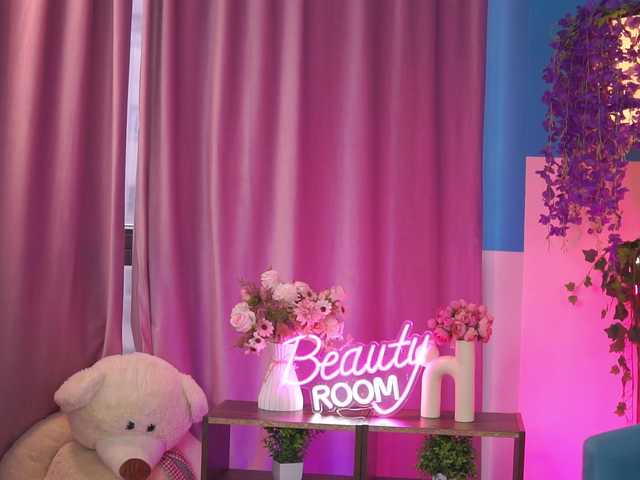 NadyaBlue from BongaCams is Freechat