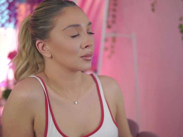 NadyaBlue's BongaCams show and profile