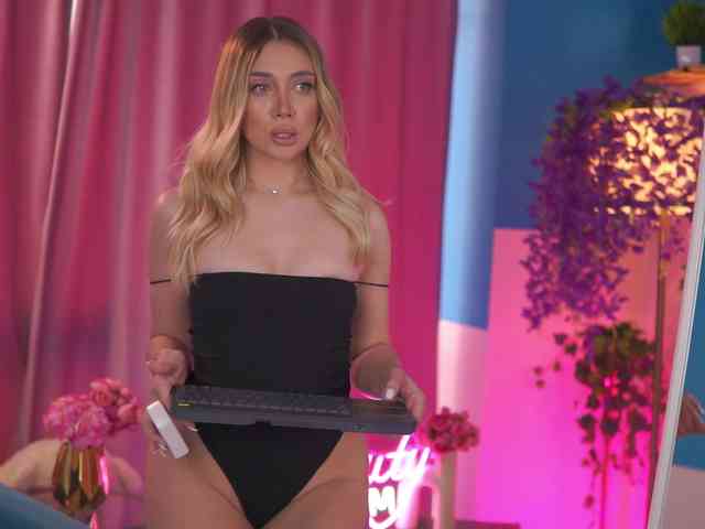 free random chat NadyaBlue