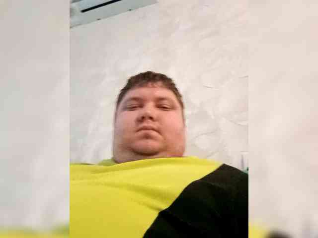 Dmitriggjj5577 Live Webcam on BongaCams