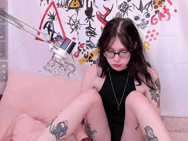 NessaV's BongaCams show and profile