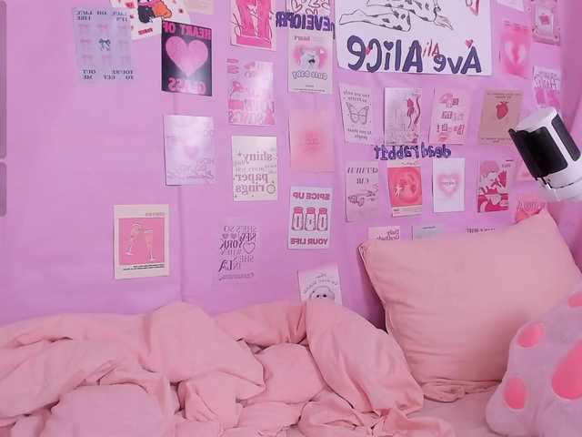 NessaV's BongaCams show and profile