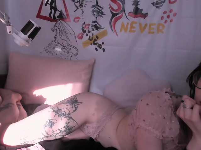 NessaV's BongaCams show and profile