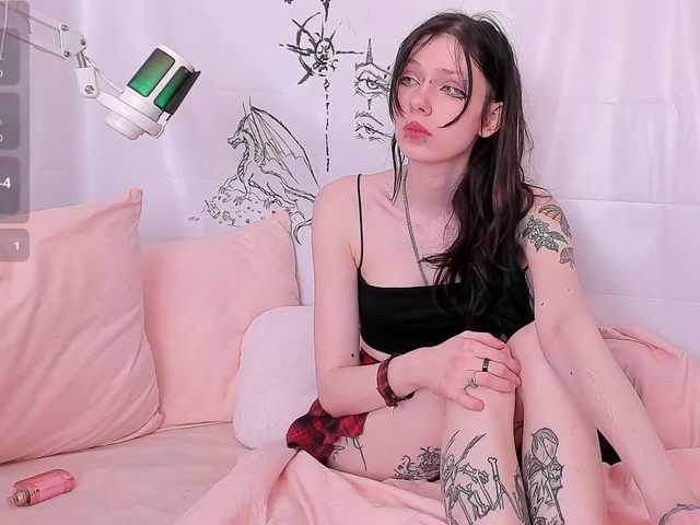 NessaV's BongaCams show and profile