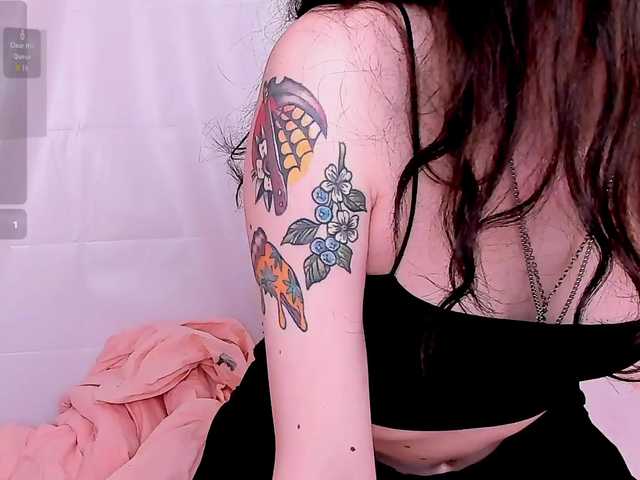 NessaV's BongaCams show and profile