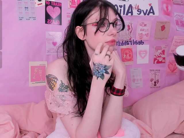 NessaV's BongaCams show and profile