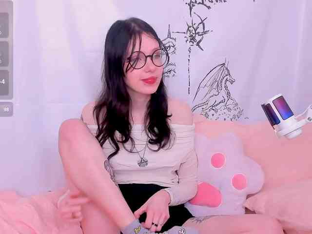 NessaV Live Webcam on BongaCams