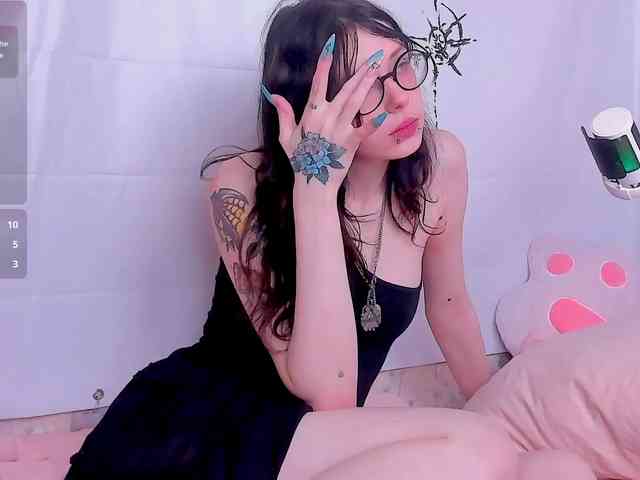 NessaV Live Webcam on BongaCams