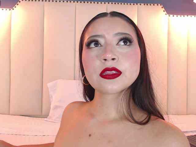 KiaraEverly Live Webcam on BongaCams