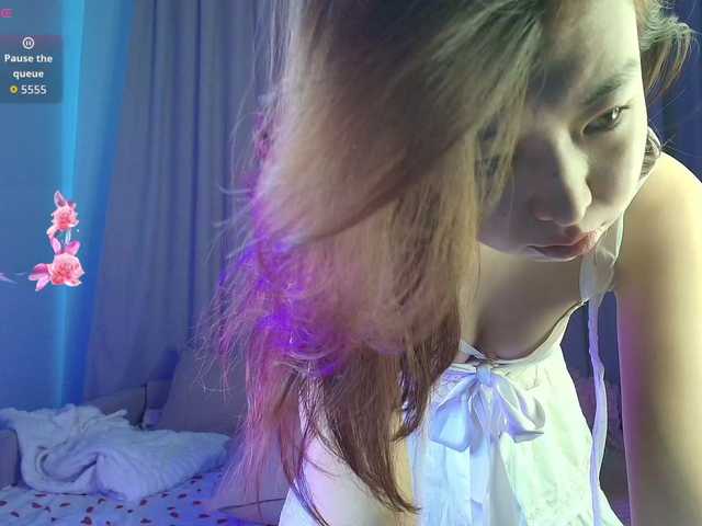 monminnyy's BongaCams show and profile