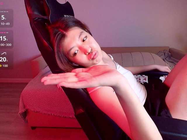 monminnyy's BongaCams show and profile