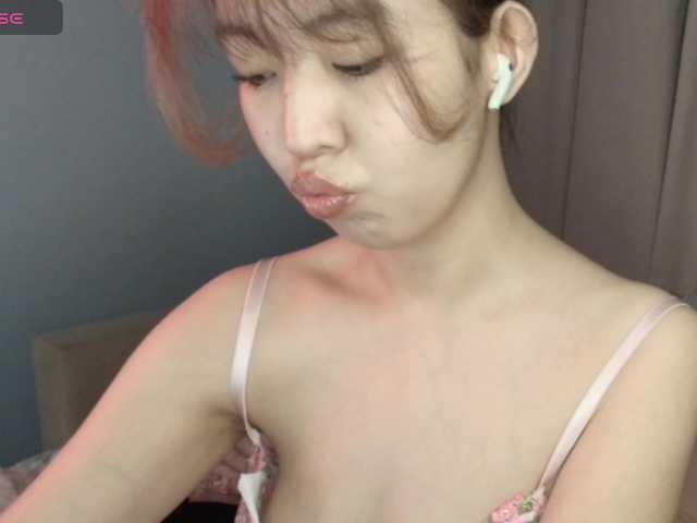 monminnyy's BongaCams show and profile