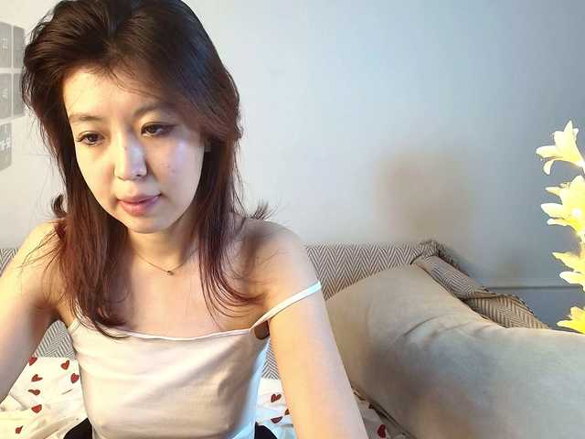 monminnyy's BongaCams show and profile