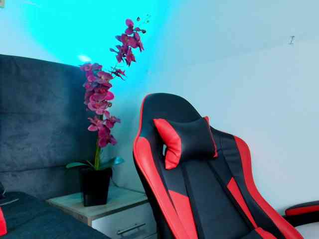 AdamsWalkerr AdamsWalkerr