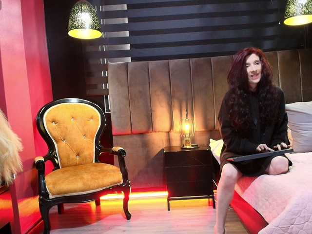 Chanel-Whitte's BongaCams show and profile