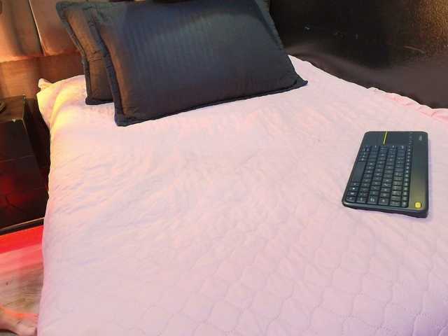 Chanel-Whitte's BongaCams show and profile