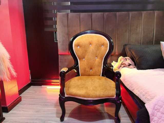 Chanel-Whitte's BongaCams show and profile