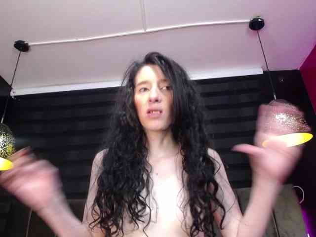 Chanel-Whitte webcam