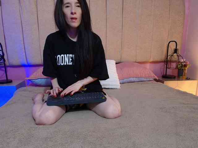 Chanel-Whitte webcam