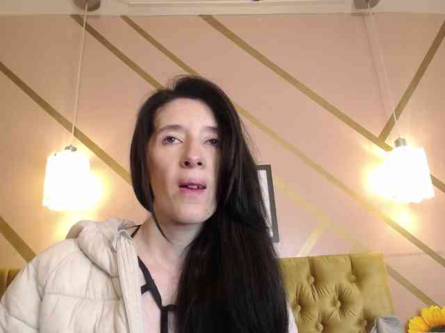 Chanel-Whitte webcam