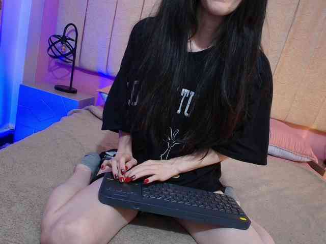 Chanel-Whitte webcam