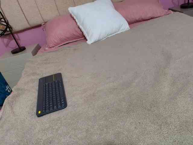 Chanel-Whitte webcam