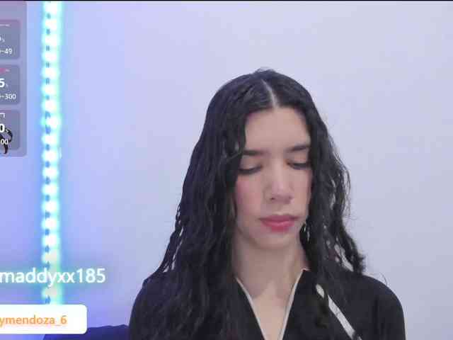 MaddyMendozax webcam