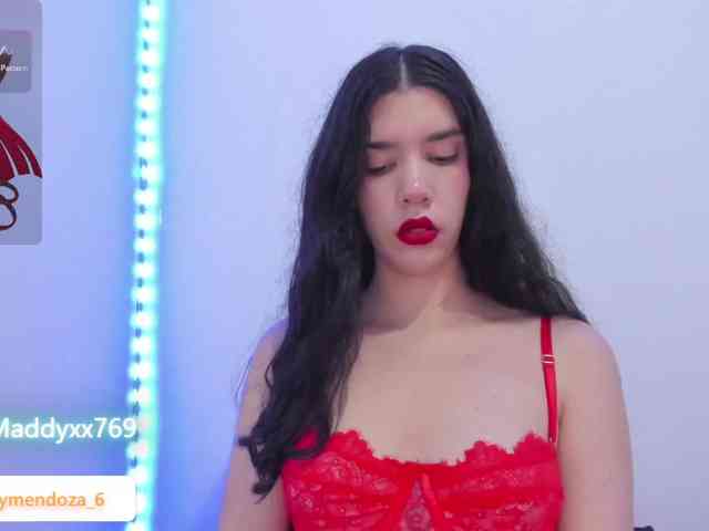 MaddyMendozax webcam