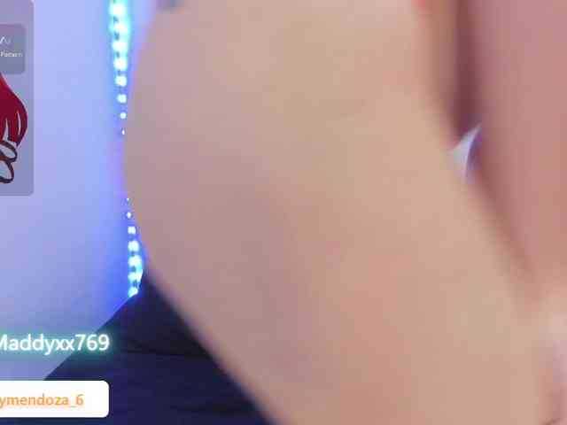 MaddyMendozax webcam