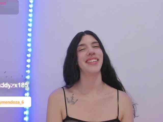 MaddyMendozax Live Webcam on BongaCams