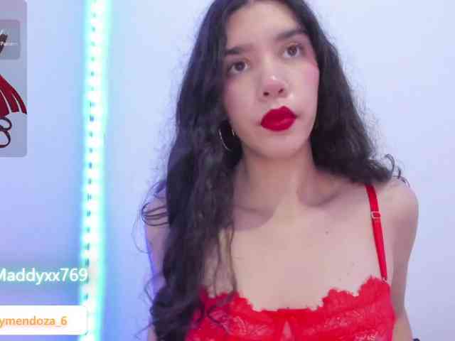 MaddyMendozax webcam