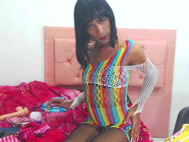 ivonnethh Live Webcam on BongaCams