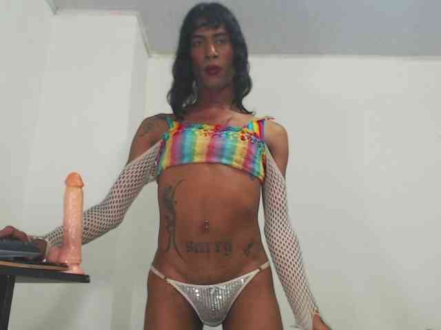 ivonnethh Live Webcam on BongaCams