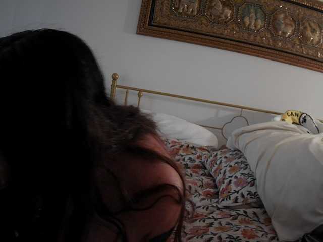 AlexisKay's BongaCams show and profile