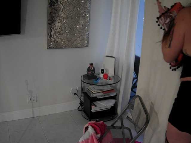 AlexisKay's BongaCams show and profile