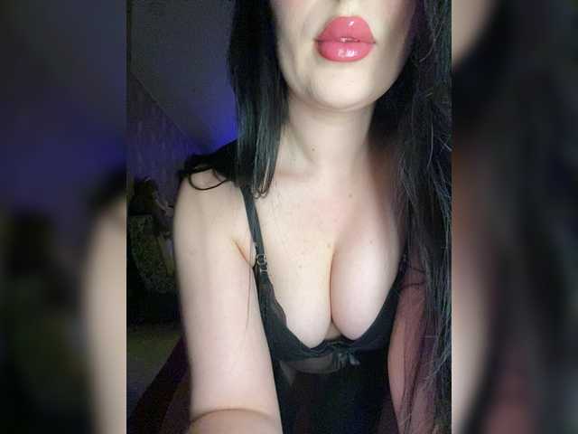 AnataKitty555's BongaCams show and profile