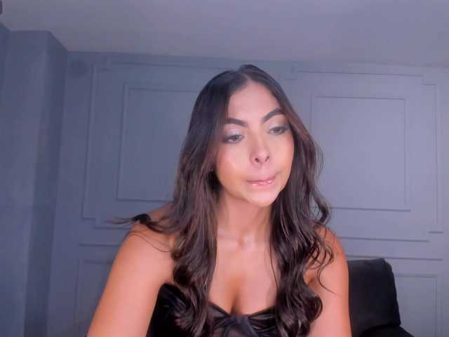 OrianaFontaine's BongaCams show and profile