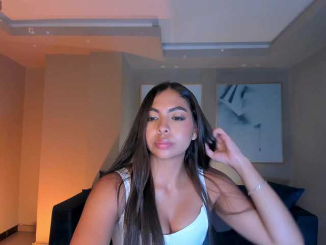 OrianaFontaine's BongaCams show and profile
