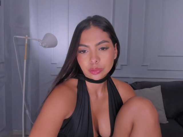 OrianaFontaine's BongaCams show and profile