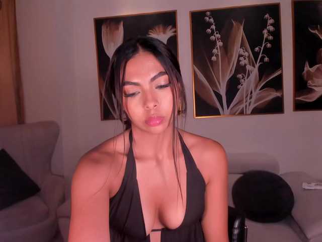 OrianaFontaine's BongaCams show and profile