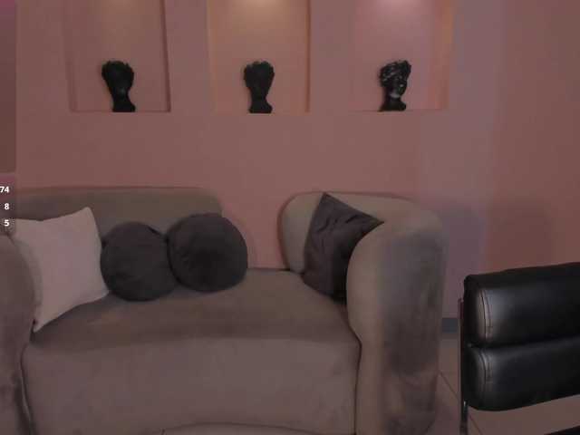 OrianaFontaine's BongaCams show and profile