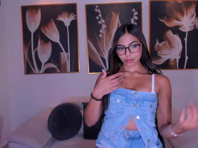 OrianaFontaine's BongaCams show and profile