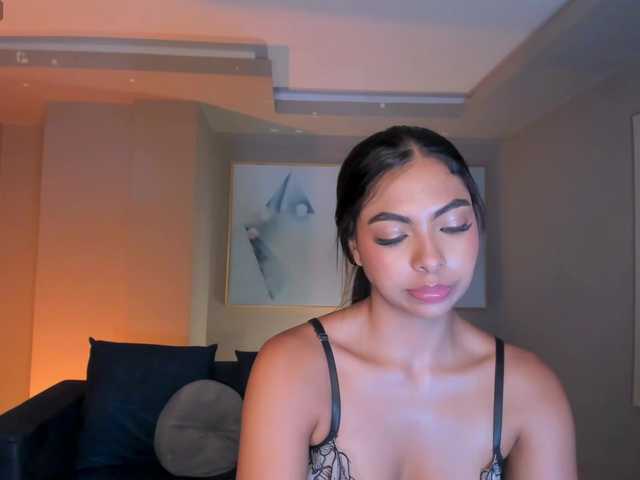 OrianaFontaine's BongaCams show and profile