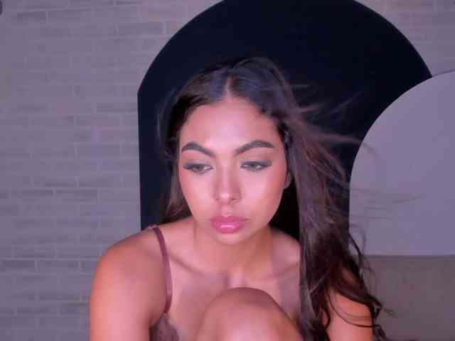 OrianaFontaine webcam