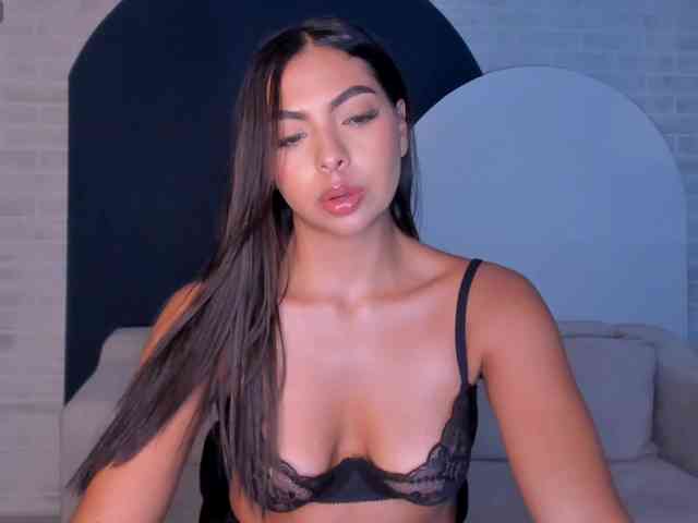 OrianaFontaine webcam