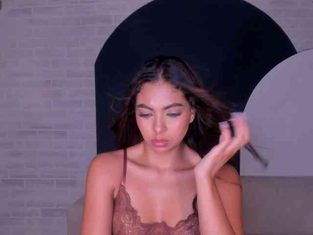 OrianaFontaine webcam